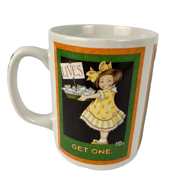 1990s Mary Engelbreit Humorous Coffee Mug "Lives: Get One" Checkerboard Handle - Picture 3 of 7